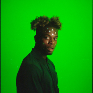 免费九七人人橾人人爱
